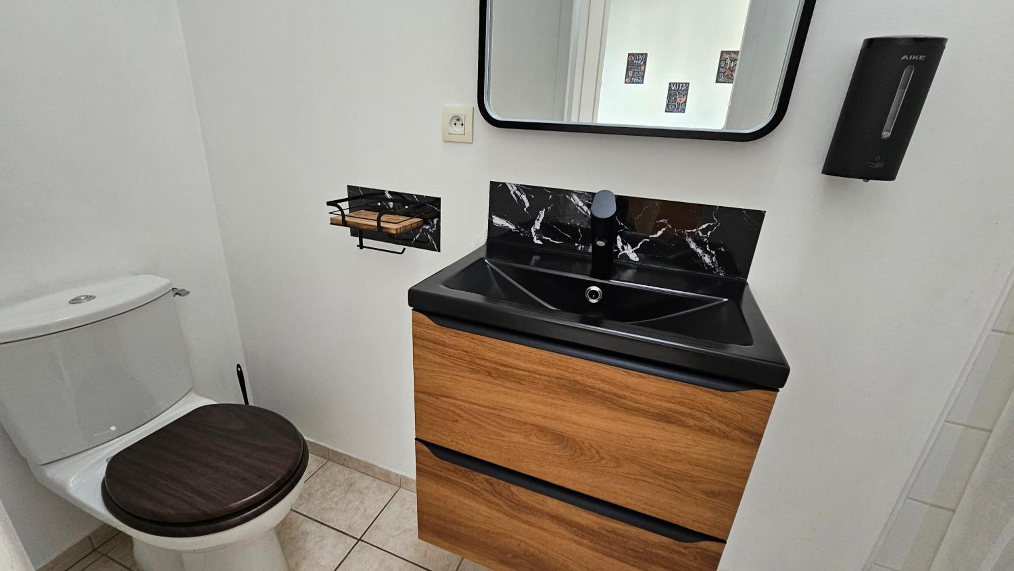Bed To Rent - Maison Calme Avec Jacuzzi Sous Supplement Bordeaux Kültér fotó