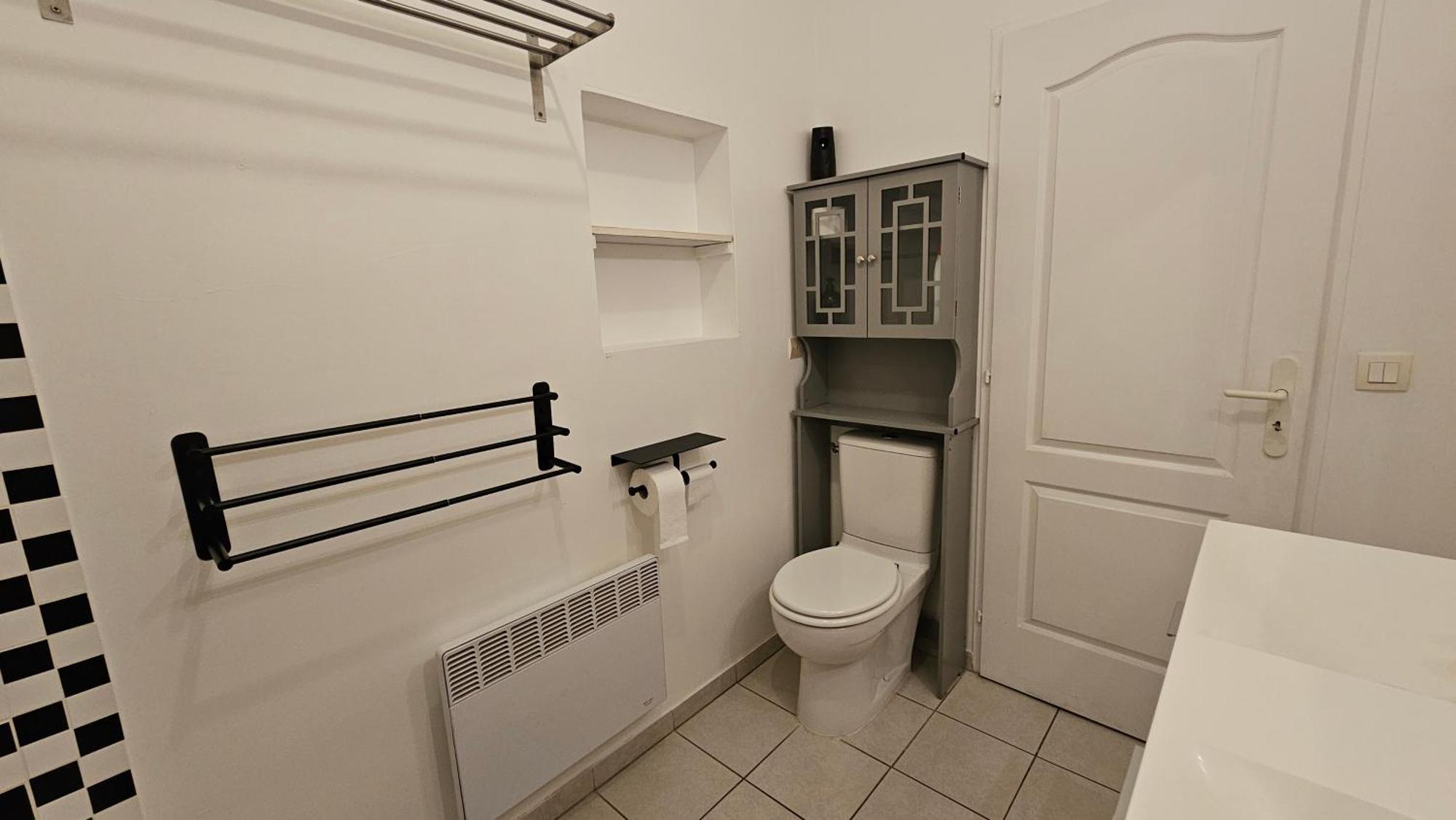 Bed To Rent - Maison Calme Avec Jacuzzi Sous Supplement Bordeaux Kültér fotó