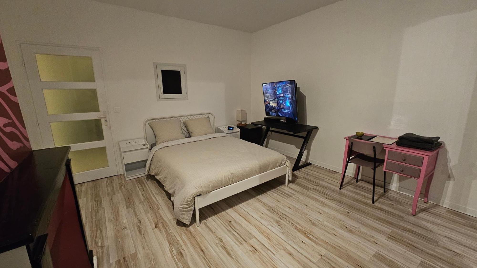 Bed To Rent - Maison Calme Avec Jacuzzi Sous Supplement Bordeaux Kültér fotó