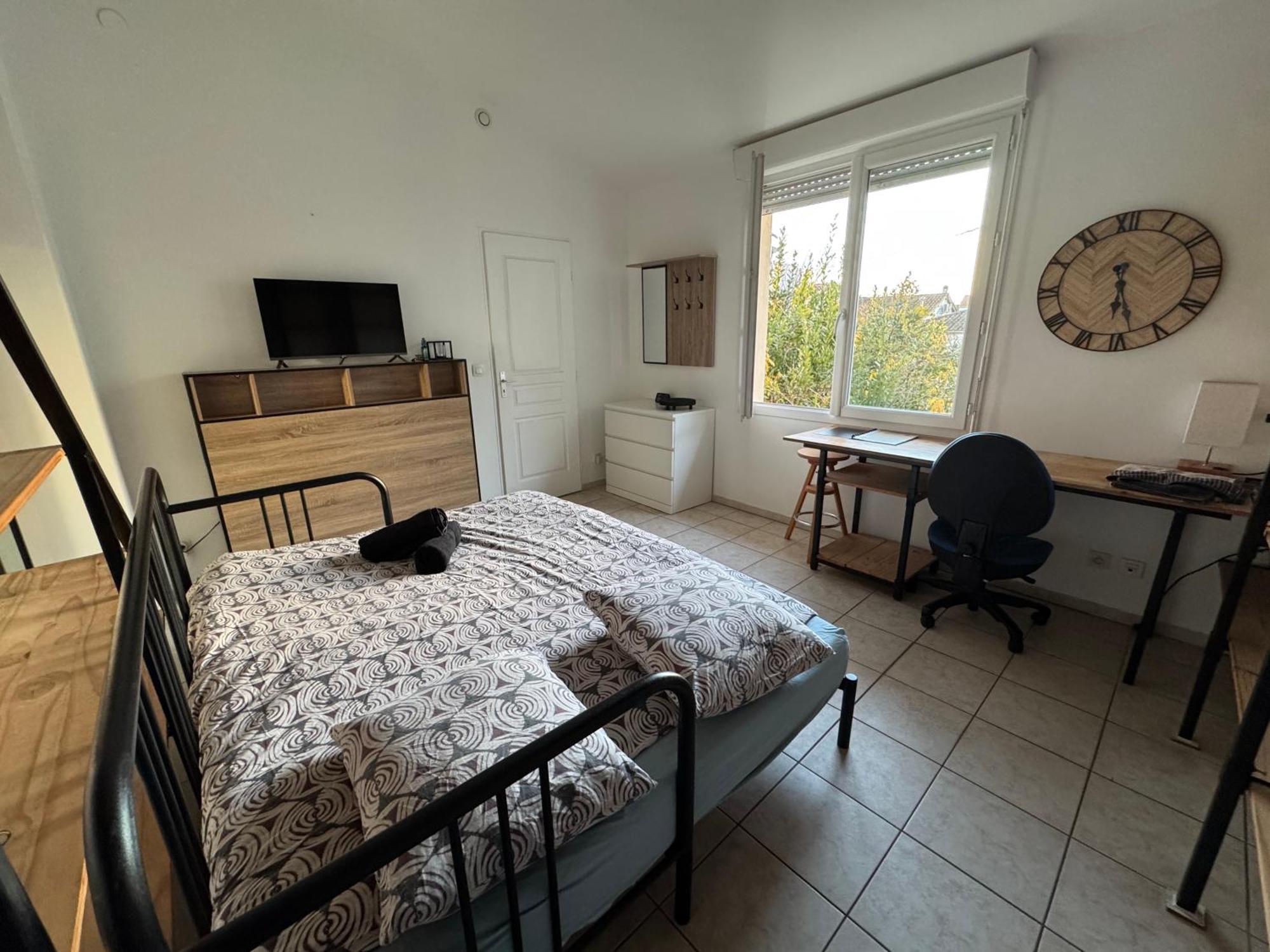 Bed To Rent - Maison Calme Avec Jacuzzi Sous Supplement Bordeaux Kültér fotó