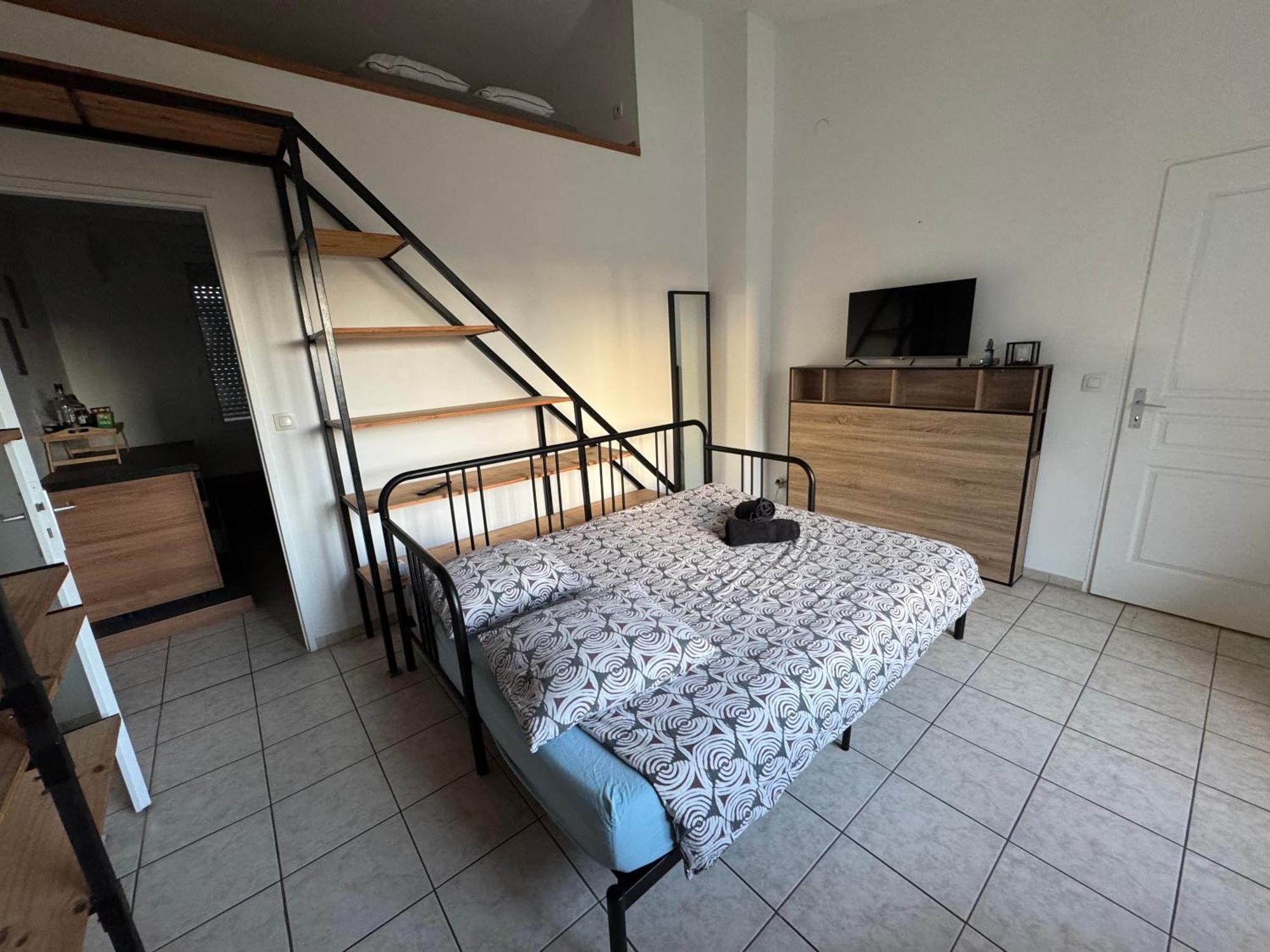 Bed To Rent - Maison Calme Avec Jacuzzi Sous Supplement Bordeaux Kültér fotó
